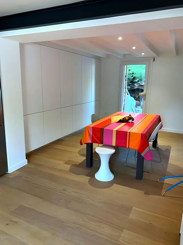 Salle à manger, placards toute hauteur